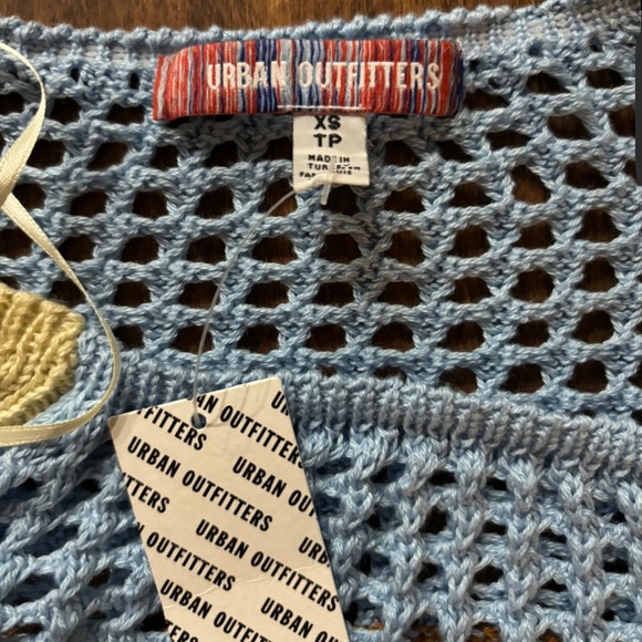 Women’s urban outfitters shirt - Picture 2 of 2
